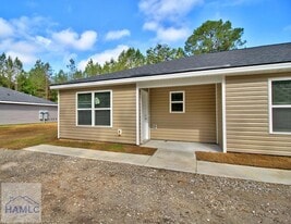 14003 Cecil Nobles Hwy in Ludowici, GA - Building Photo