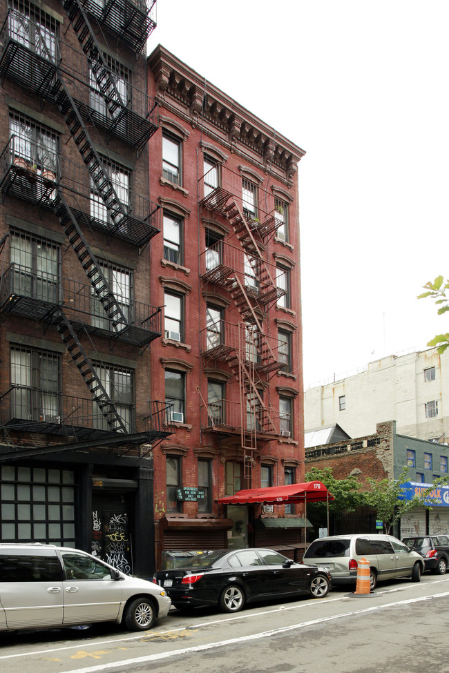 176 Suffolk St in New York, NY - Building Photo - Building Photo