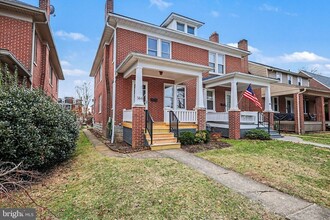144 Seminary Ave in Gettysburg, PA - Foto de edificio - Building Photo