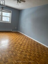 653 Albert St in Waterloo, ON - Building Photo - Building Photo