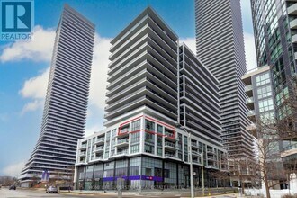 65 Annie Craig Dr in Toronto, ON - Building Photo - Building Photo