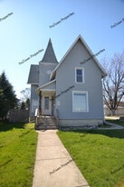 7 S Broadway St, Unit 2 in Joliet, IL - Building Photo