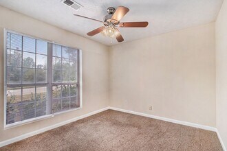 4474 Thornwood Crescent in Stone Mountain, GA - Building Photo - Building Photo