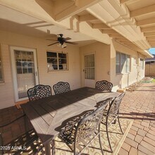 8229 E Cambridge Ave in Scottsdale, AZ - Building Photo - Building Photo