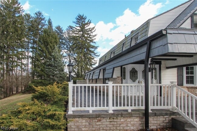 7349 Tippecanoe Rd, Unit A in Canfield, OH - Foto de edificio - Building Photo