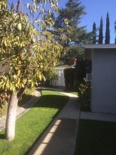 2316 Broadview dr in Glendale, CA - Building Photo - Building Photo