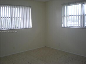 7960 Colony Cir N, Unit 301 in Tamarac, FL - Building Photo - Building Photo