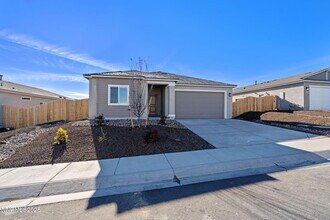 4547 Mifflin St in Fernley, NV - Building Photo - Building Photo