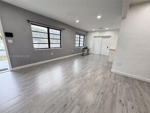 14930 NW 16th Dr in Miami, FL - Building Photo - Building Photo