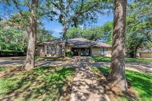 1132 Sunrise Dr in Keller, TX - Building Photo
