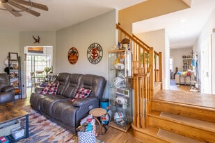 26 Firetown Rd in Simsbury, CT - Building Photo