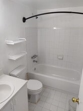 291 NW 177th St in Miami, FL - Building Photo - Building Photo