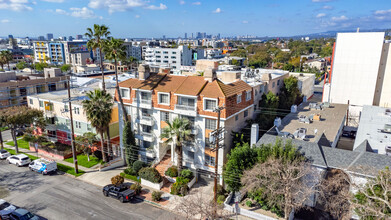 Sycamore House-Apartments in Los Angeles, CA - Foto de edificio - Building Photo