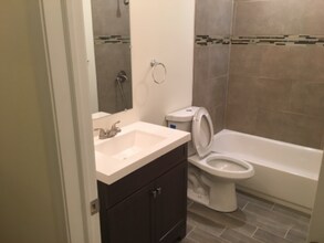 2408 E York St in Philadelphia, PA - Building Photo - Building Photo