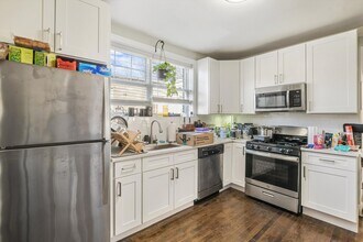 3228 N Hamlin Ave in Chicago, IL - Building Photo - Building Photo