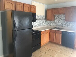 1473 E Ivy Ln in Flagstaff, AZ - Building Photo - Building Photo