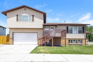 4345 S 700 W in Ogden, UT - Building Photo