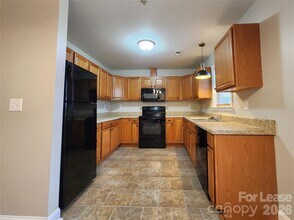 1607 Parkdale Ave in Gastonia, NC - Building Photo - Building Photo