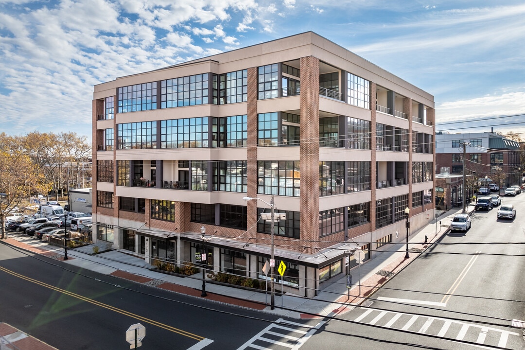 Glen Willow Lofts in Montclair, NJ - Building Photo