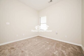 223 Magnaview Dr in Mcdonough, GA - Foto de edificio - Building Photo