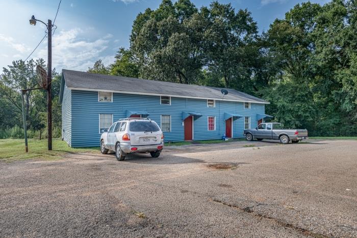 Appleby Courtyard in Garrison, TX - Building Photo