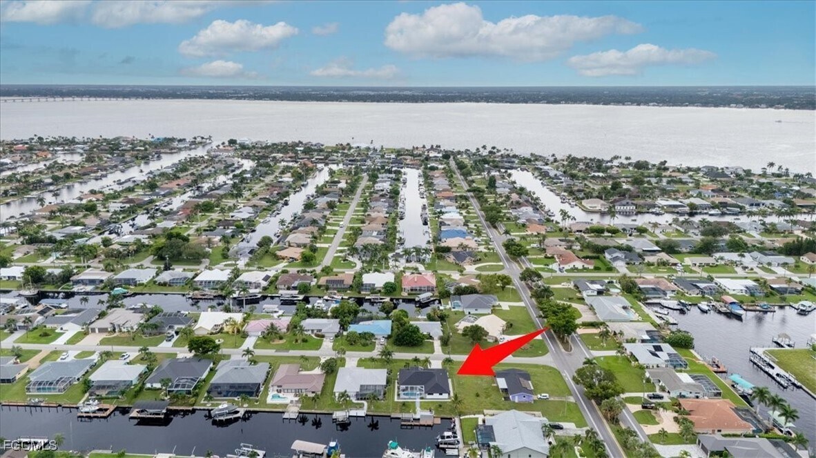 3728 SE 18th Ave in Cape Coral, FL - Building Photo