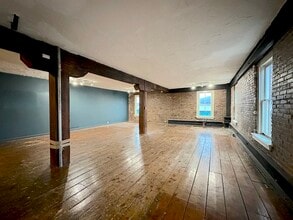 12 Front St, Unit 1 in Newburgh, NY - Building Photo - Building Photo