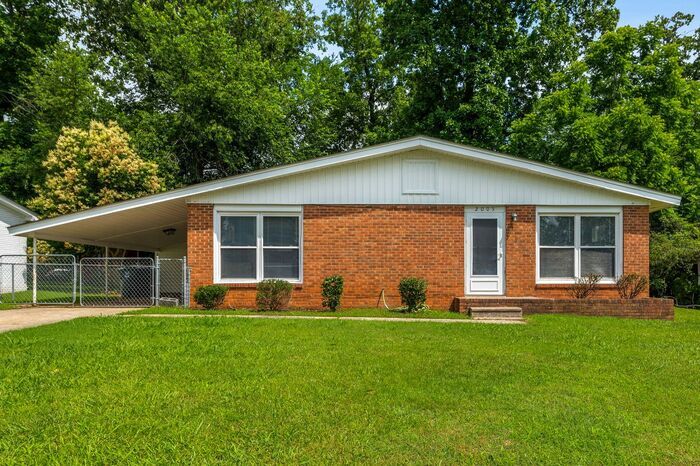 2005 Whitman Rd in Greensboro, NC - Building Photo
