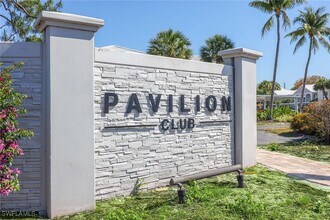 822 Gulf Pavillion Dr in Naples, FL - Building Photo - Building Photo