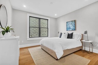 9 Glover Ct, Unit 2 in Boston, MA - Building Photo - Building Photo