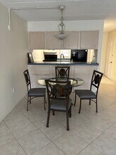 12760 Indian Rocks Rd, Unit 1048 in Largo, FL - Building Photo - Building Photo