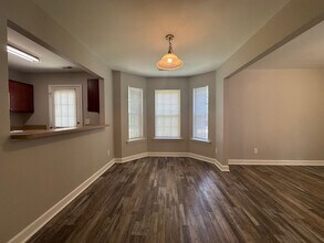 830 N Taylor St in Wake Forest, NC - Building Photo - Building Photo