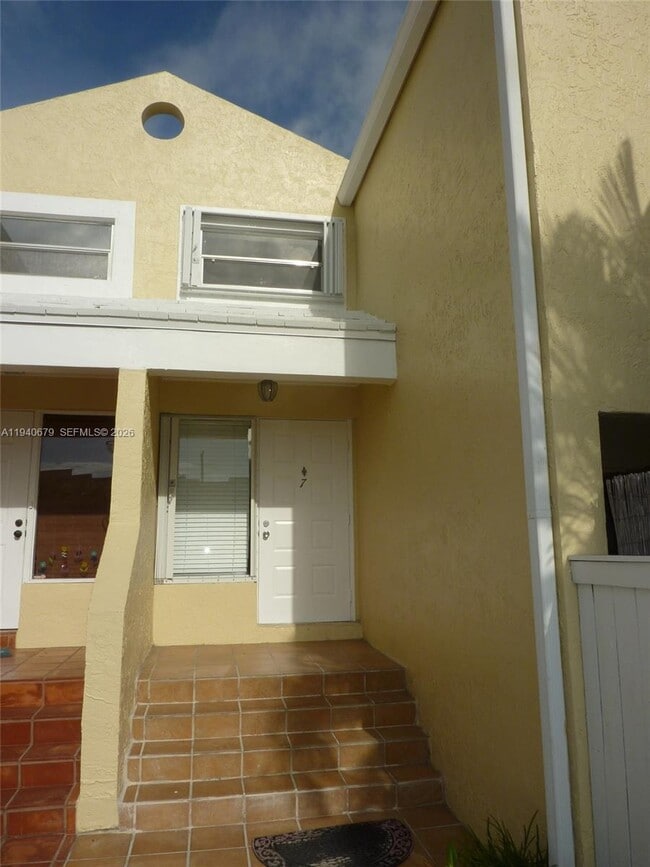 property at 4535 SW 68th Ct Cir