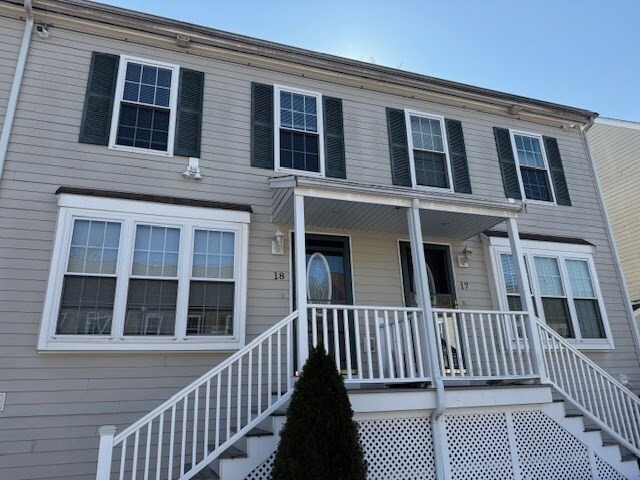 17 Foster St in Brockton, MA - Building Photo