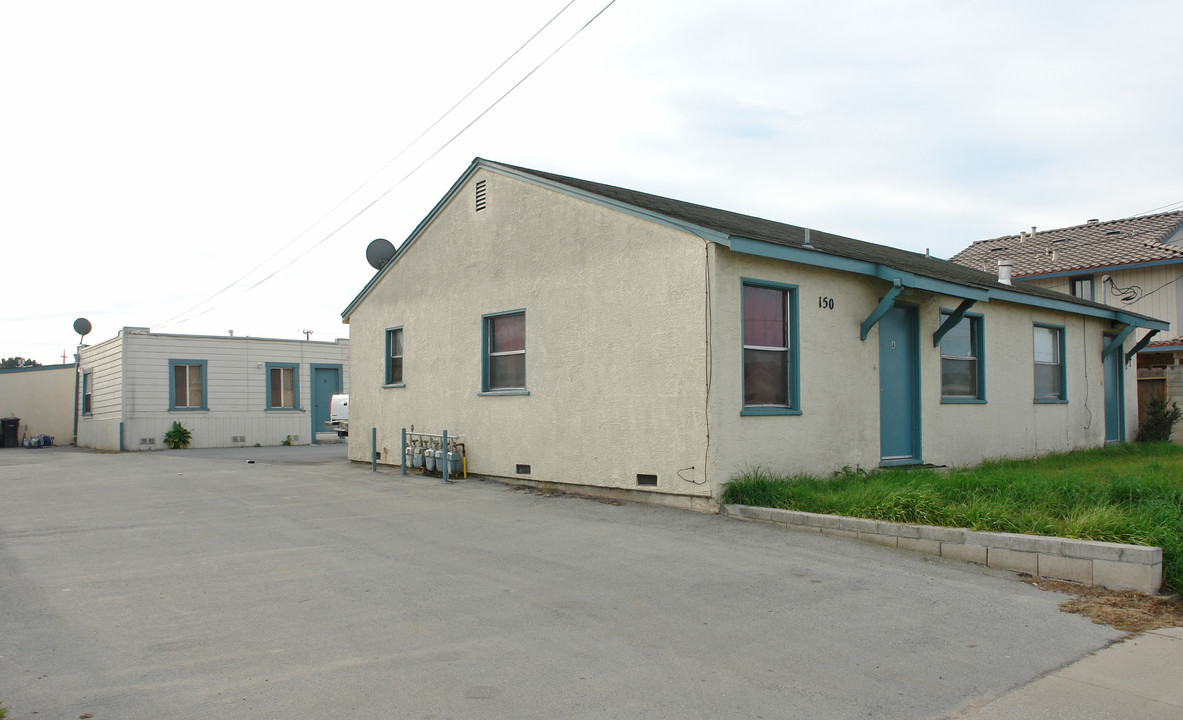 150 Williams Rd in Salinas, CA - Building Photo