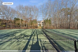 11 Arbutus Rd in Quogue, NY - Building Photo - Building Photo