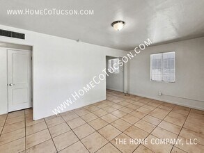 2607 E Beverly Dr in Tucson, AZ - Building Photo - Building Photo