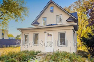 1345 Arkwright St N in St. Paul, MN - Building Photo