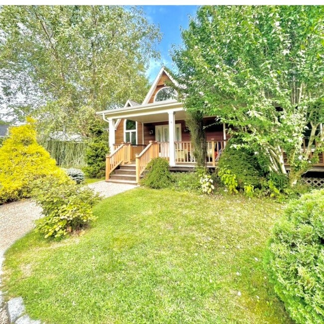 property at 6 Nidzyn Ave