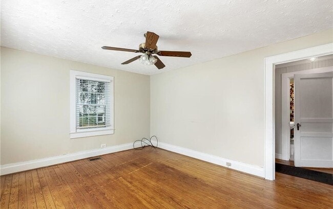 3255 Arlington Dr in Winston-Salem, NC - Building Photo - Building Photo