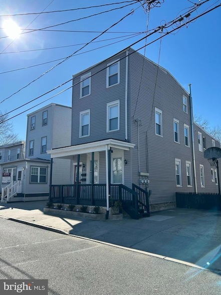 840 Cumberland St, Unit APT B in Gloucester City, NJ - Building Photo - Building Photo