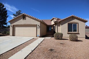 2300 E Piccadilly Dr in Sierra Vista, AZ - Building Photo