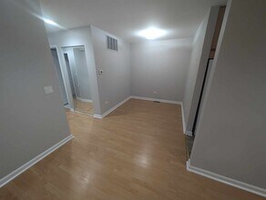 1108 Hampton Harbor in Schaumburg, IL - Building Photo - Building Photo