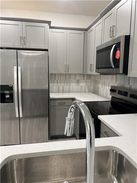 162 SW 179th Ave in Pembroke Pines, FL - Building Photo - Building Photo