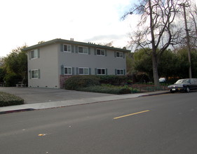 1380 Warburton Avenue in Santa Clara, CA - Building Photo - Building Photo