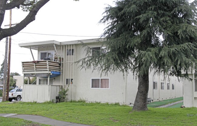 22598 Arlette Ave in Hayward, CA - Building Photo - Building Photo