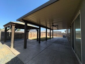 1724 W Sedona Ave in Visalia, CA - Building Photo - Building Photo