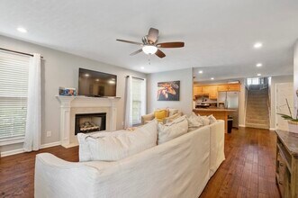 125 Foxrun in Springfield, TN - Building Photo - Building Photo