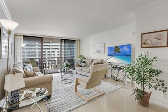 3000 N Ocean Dr in Riviera Beach, FL - Building Photo - Building Photo