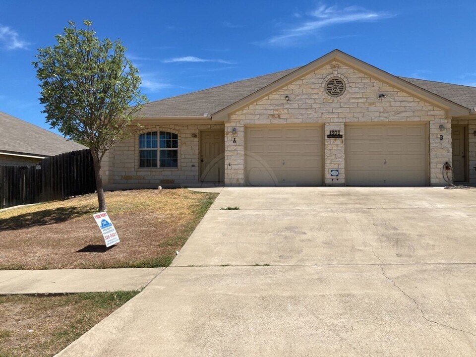 1305 Powder River Dr in Killeen, TX - Building Photo
